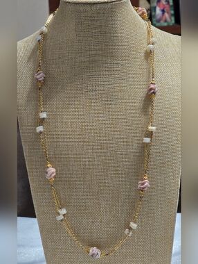Vintage Les Bernard Carved Lucite Beaded Gold Tone Necklace